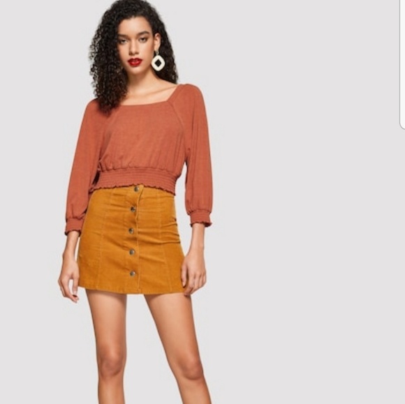 OFF THE SHOULDER CROP TOP - Picture 2 of 5